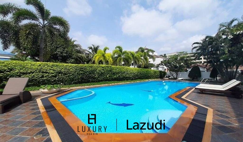 5 Bedroom Pool Villa in Central Hua Hin