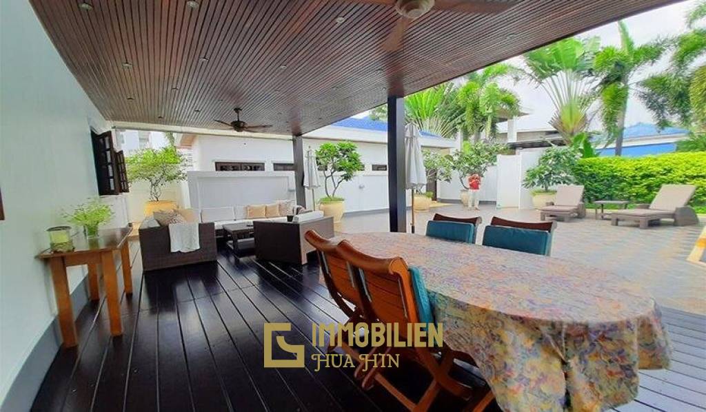 5 Schlafzimmer Pool Villa im Zentrum von Hua Hin