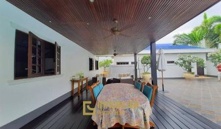 5 Schlafzimmer Pool Villa im Zentrum von Hua Hin