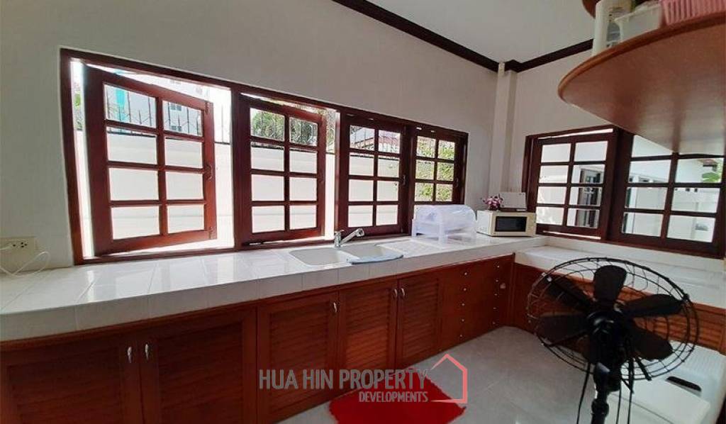 5 Bedroom Pool Villa in Central Hua Hin