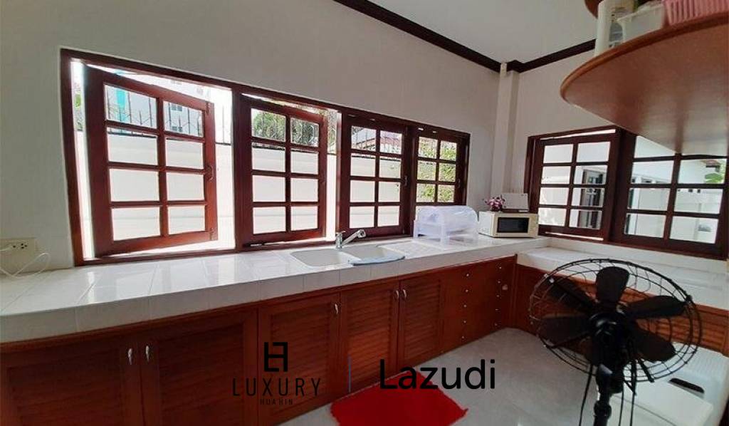 5 Bedroom Pool Villa in Central Hua Hin