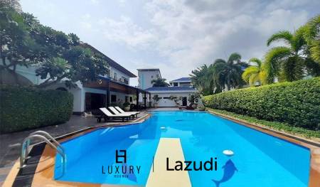 5 Bedroom Pool Villa in Central Hua Hin
