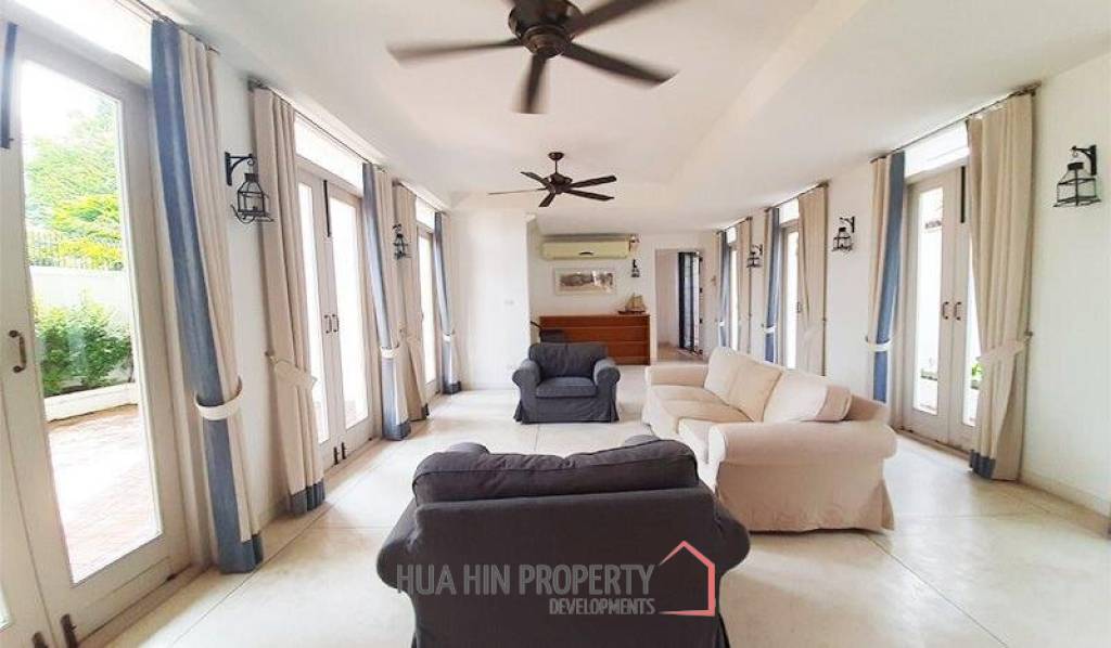 Villa for Sale near Bluport Shopping Mall