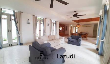 Villa for Sale near Bluport Shopping Mall