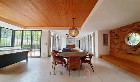 Villa for Sale near Bluport Shopping Mall