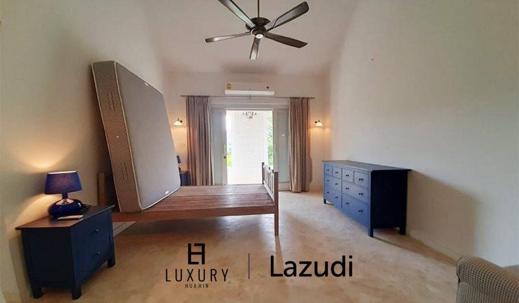 Villa for Sale near Bluport Shopping Mall