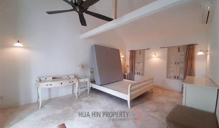 Villa for Sale near Bluport Shopping Mall