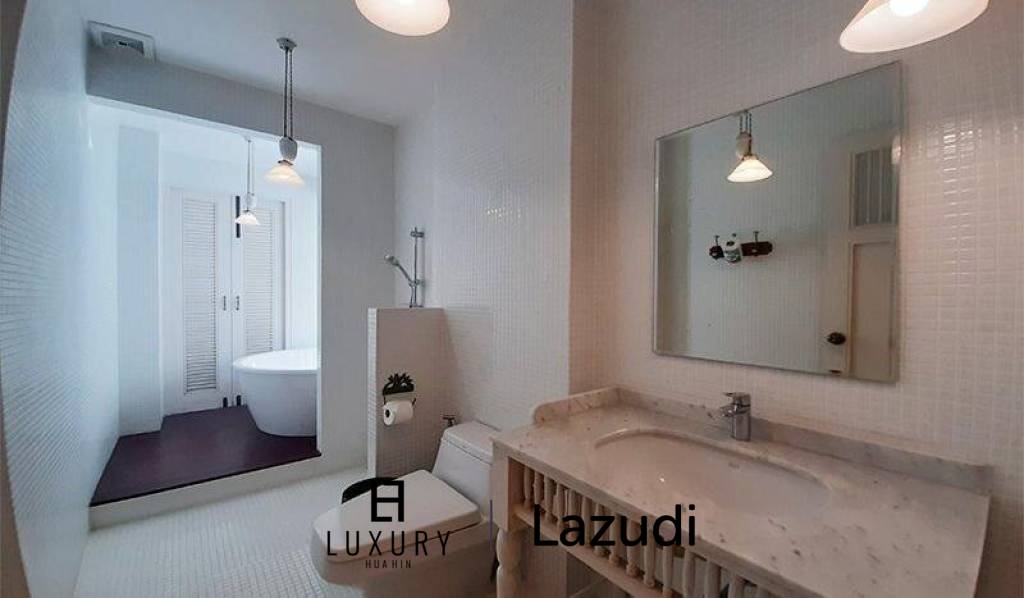 Villa for Sale near Bluport Shopping Mall