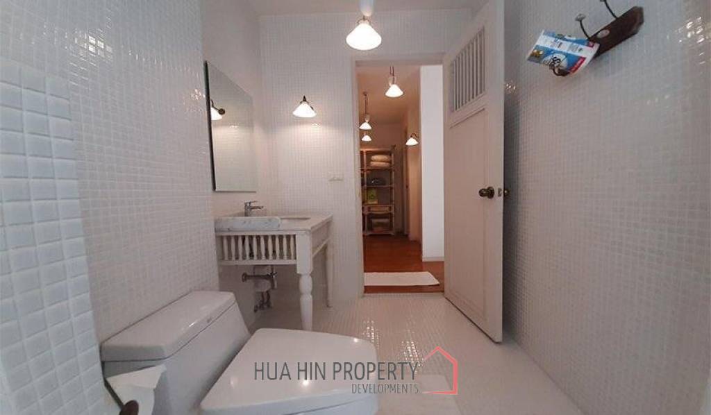 Villa for Sale near Bluport Shopping Mall