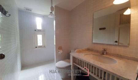 Villa for Sale near Bluport Shopping Mall