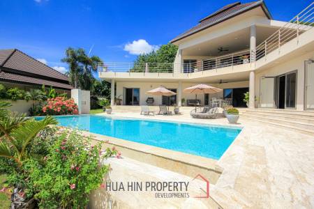 5 Bed, 2 Storey House in Central Hua Hin