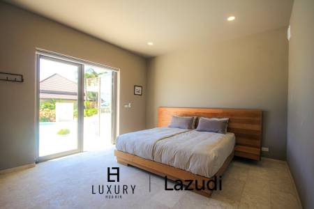 Дом 738 кв.м. 5 Кровать 