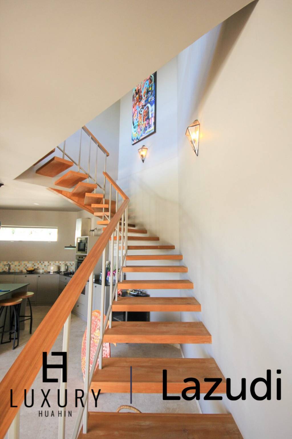 Дом 738 кв.м. 5 Кровать 