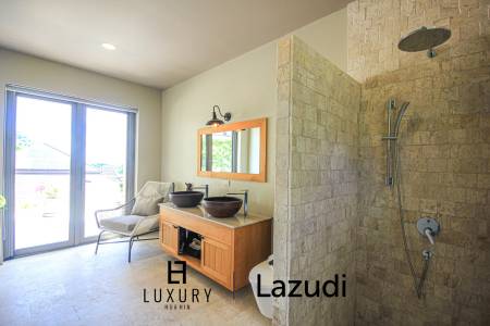 Дом 738 кв.м. 5 Кровать 