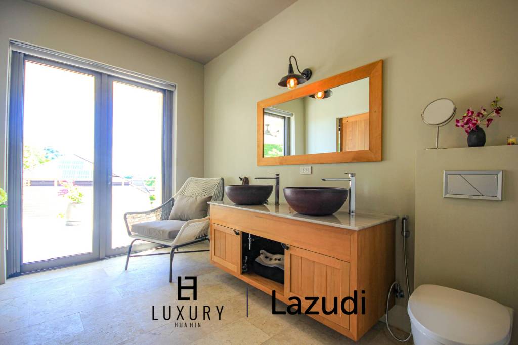 Дом 738 кв.м. 5 Кровать 