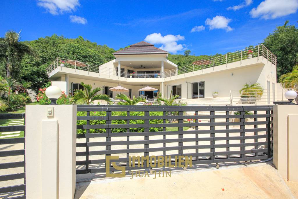 Einstöckiges Haus mit 5 Schlafzimmern im Zentrum von Hua Hin