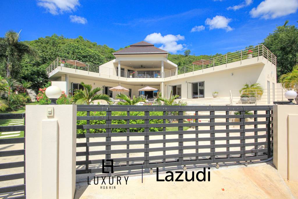 Дом 738 кв.м. 5 Кровать 