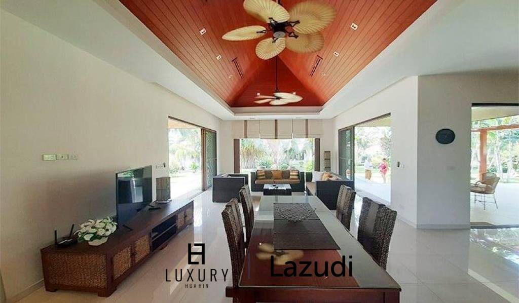 1,060 metro cuadrado 3 ` Casa de Venta