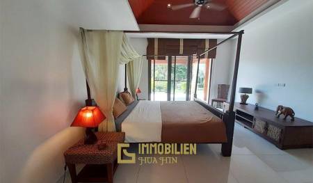 1,060 qm 3 Bett Haus Für Verkauf