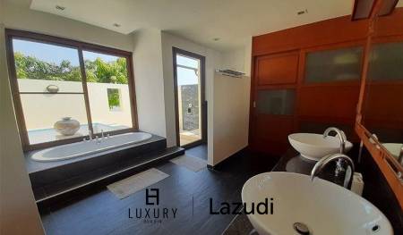 1,060 metro cuadrado 3 ` Casa de Venta