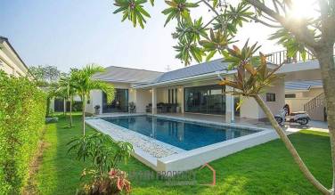 Luxury 3 Bed, 3 Bath Pool Villa - West Hua Hin