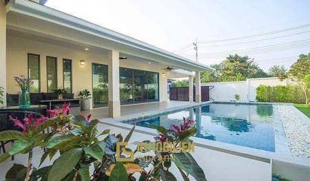 Außergewöhnliche Pool Villa mit 3 Schlafzimmern und 3 Bädern