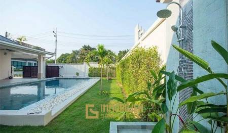 Außergewöhnliche Pool Villa mit 3 Schlafzimmern und 3 Bädern