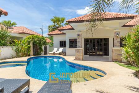 Orchid Paradise Homes: 4 Schlafzimmer Pool Villa mit  2 Bädern