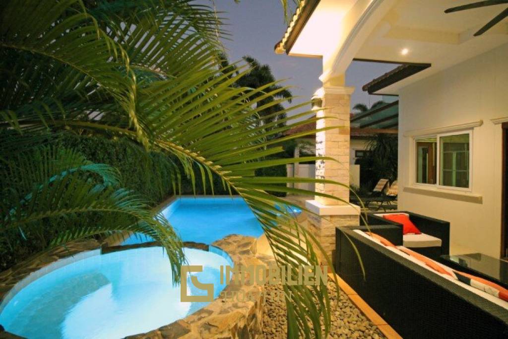Orchid Paradise Homes: 3 Schlafzimmer Pool Villa