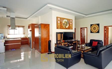 Orchid Paradise Homes: 3 Schlafzimmer Pool Villa