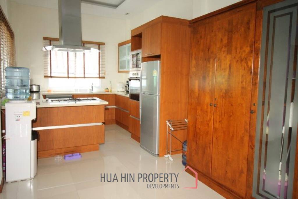 3 Bed, 2 Bathroom Pool Villa on established development