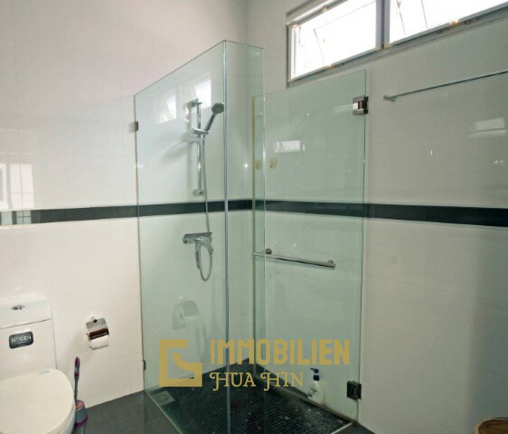 Orchid Paradise Homes: 3 Schlafzimmer Pool Villa