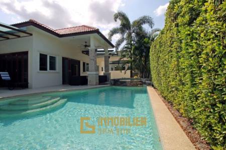 Orchid Paradise Homes: 3 Schlafzimmer Pool Villa