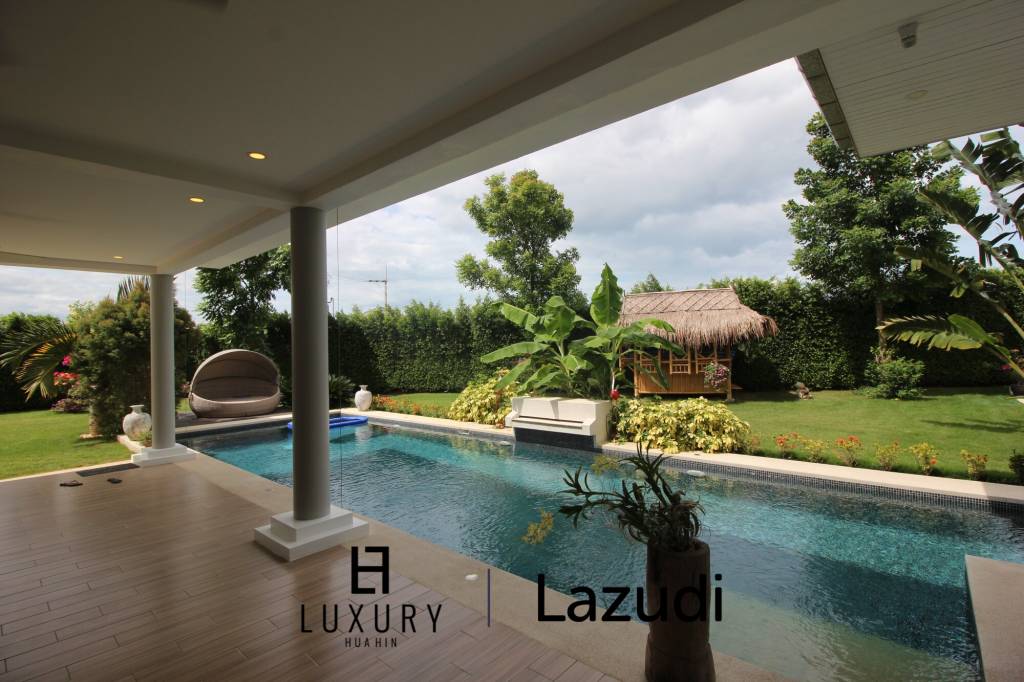 4 Bed Luxury Pool Villa on Large Plot