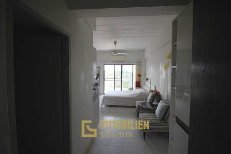 Blue Wave Condominium: Studio-Eigentumswohnung im 10. Stock - in Khao Takiap