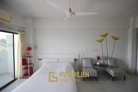 Blue Wave Condominium: Studio-Eigentumswohnung im 10. Stock - in Khao Takiap