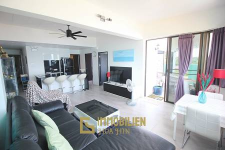 Blue Wave Condominium: Absolut strandnahe 2 Schlafzimmer-Eigentumswohnung in Khao Takiap