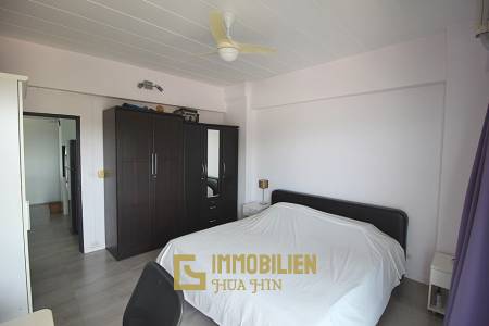Blue Wave Condominium: Absolut strandnahe 2 Schlafzimmer-Eigentumswohnung in Khao Takiap