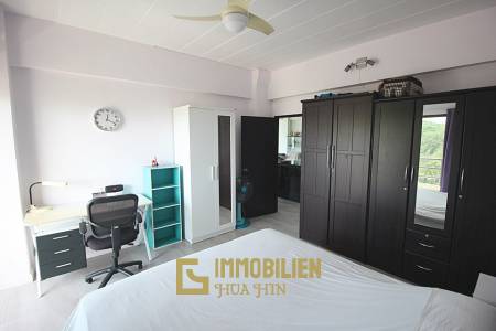 Blue Wave Condominium: Absolut strandnahe 2 Schlafzimmer-Eigentumswohnung in Khao Takiap