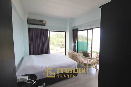 Blue Wave Condominium: Absolut strandnahe 2 Schlafzimmer-Eigentumswohnung in Khao Takiap