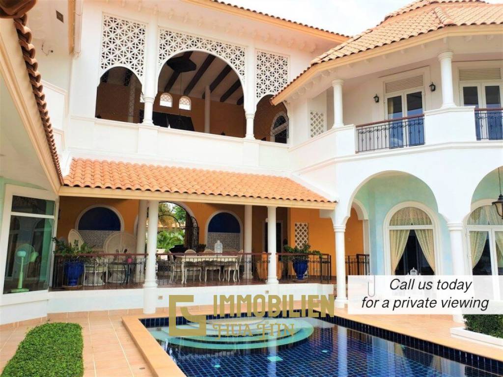 Luxury Mansion in Palm Hills Hua Hin Golf Course for SALE