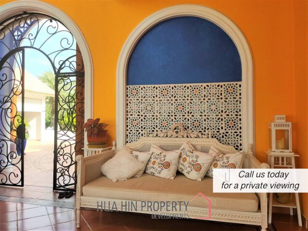 Luxury Mansion in Palm Hills Hua Hin Golf Course for SALE