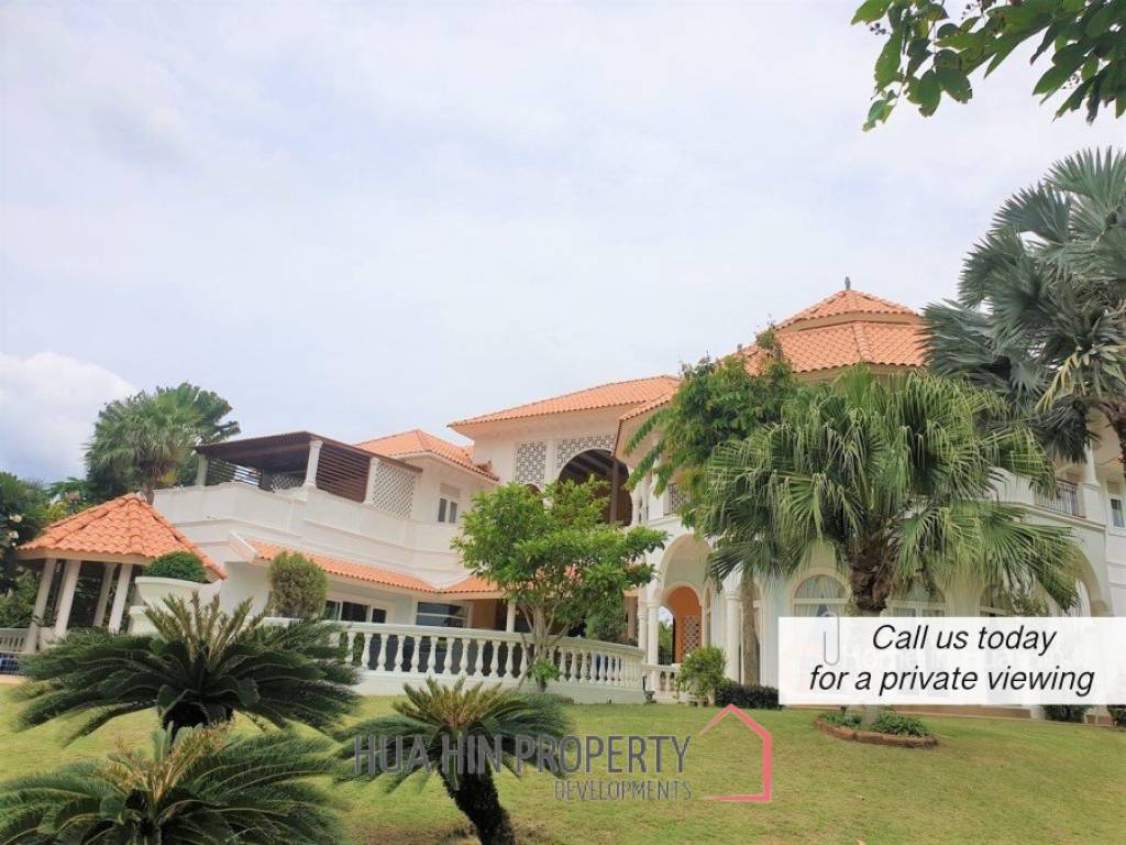 Luxury Mansion in Palm Hills Hua Hin Golf Course for SALE