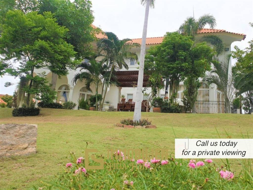 Luxury Mansion in Palm Hills Hua Hin Golf Course for SALE