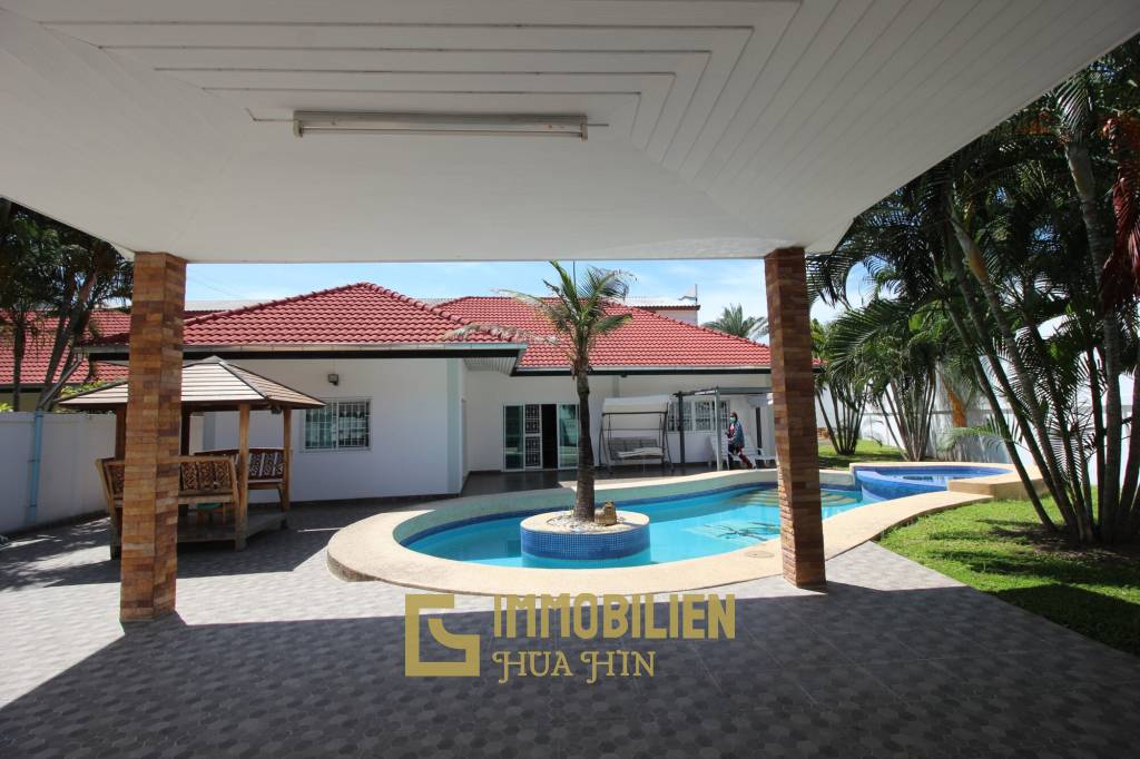 3 Schlafzimmer Pool Villa - sehr nah an Hua Hin