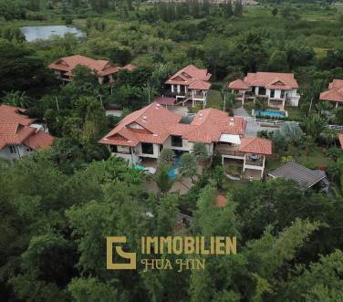Royal Garden : Beautiful. Spacious 5 Bedroom Family Home