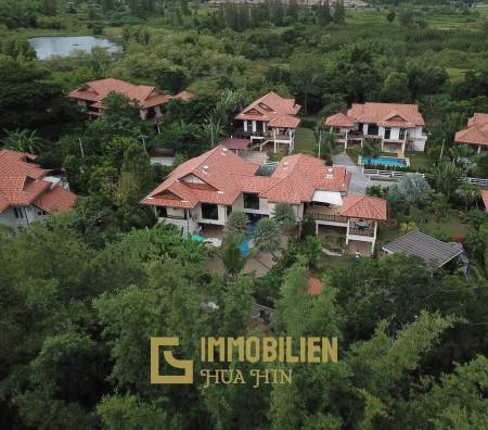 Royal Garden: Sehr gepflegtes und geräumiges 5 Schlafzimmer Familienhaus