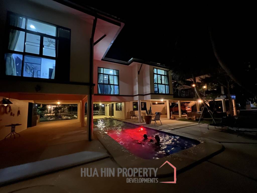 Royal Garden : Beautiful. Spacious 5 Bedroom Family Home