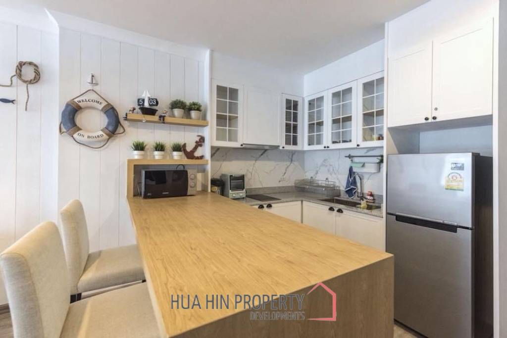 2 Bedroom Condo With Pool View