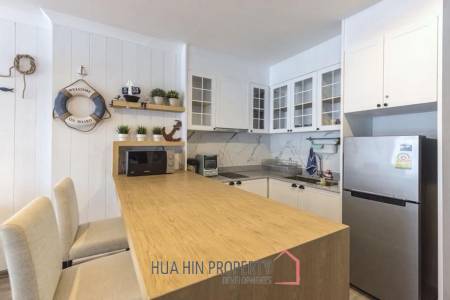 2 Bedroom Condo With Pool View